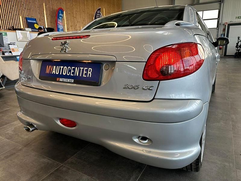 Gebraucht Peugeot 206 CC Platinum 109 PS (80 kW) 2006 Grau Cabrio