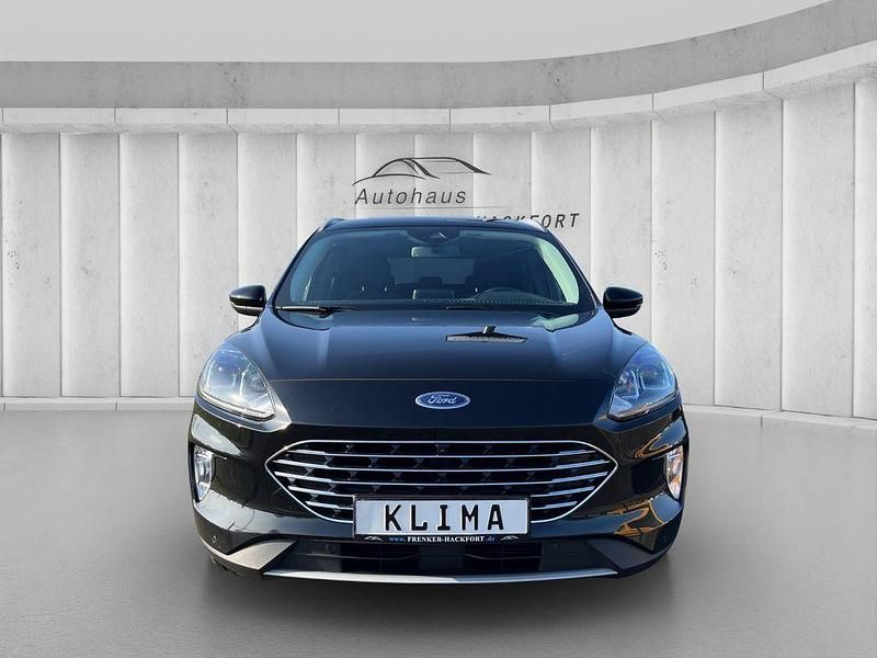 Gebraucht Ford Kuga Titanium 120 PS (88 kW) 2021 Schwarz SUV