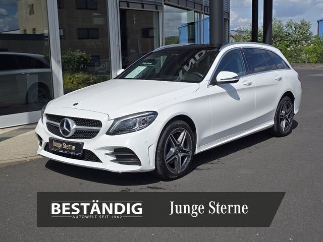 Polarweiß Gebraucht 2019 Mercedes C220 AMG Limousine | 28.490 € (Guter Preis) - Bild 1/2