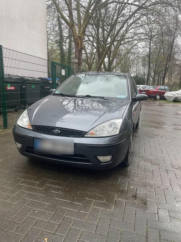 Gebraucht Ford Focus 116 PS (85 kW) 2004 Grau Kleinwagen