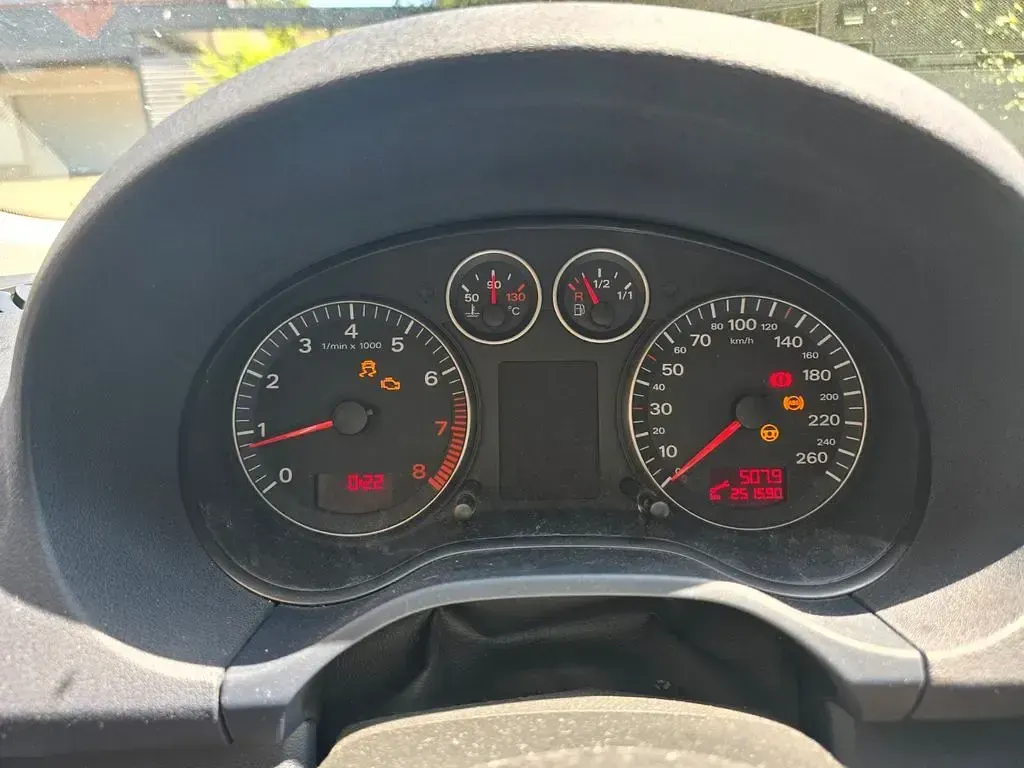Gebraucht Audi A3 Ambiente 116 PS (85 kW) 2005 Silber Kleinwagen