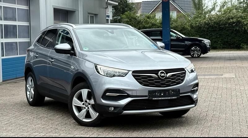 Grau Gebraucht 2018 Opel Grandland X Dynamic SUV | 12.999 € (Superpreis) - Bild 1/3