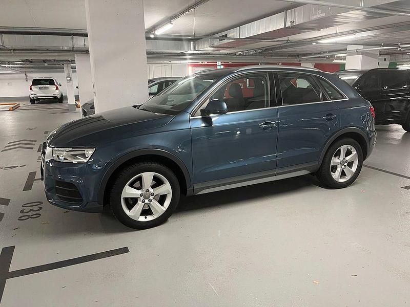 Blau Gebraucht 2015 Audi Q3 SUV | 14.900 € (Fairer Preis) - Bild 1/4
