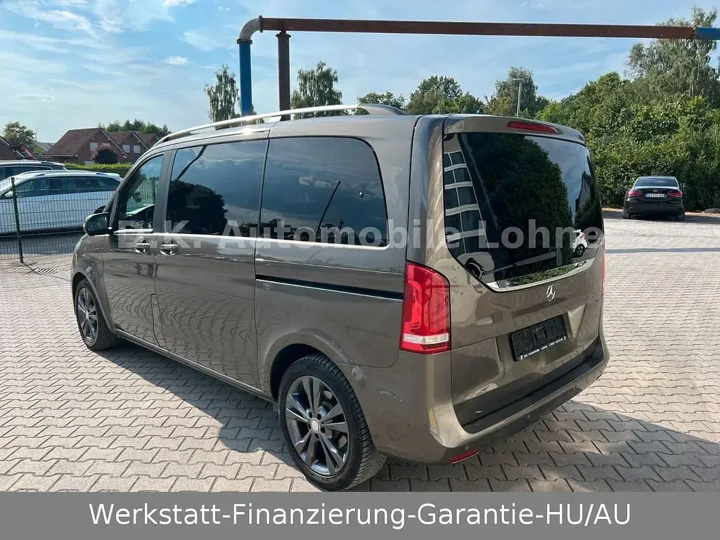 Gebraucht Mercedes V250 190 PS (139 kW) 2017 Grau Van / Kleinbus