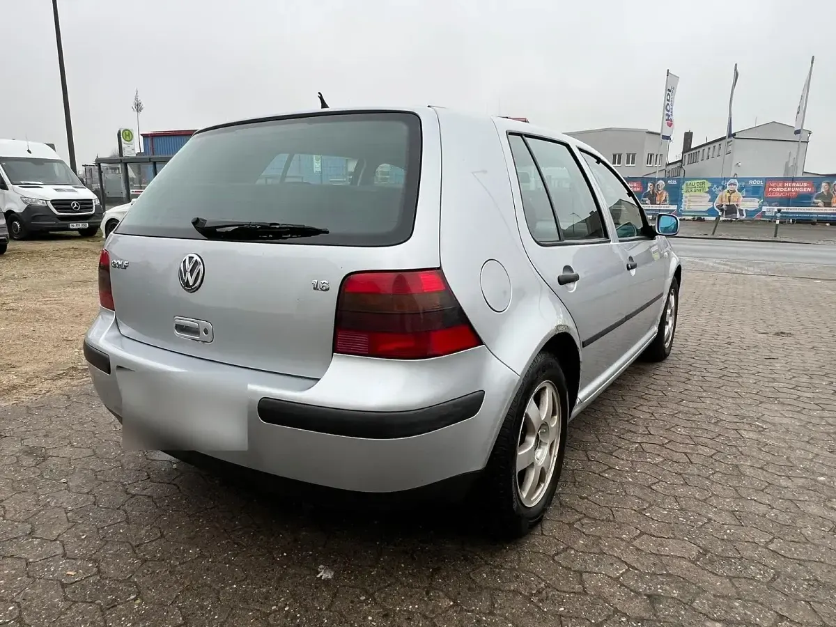 Gebraucht VW Golf IV 101 PS (74 kW) 2000 Silber Limousine