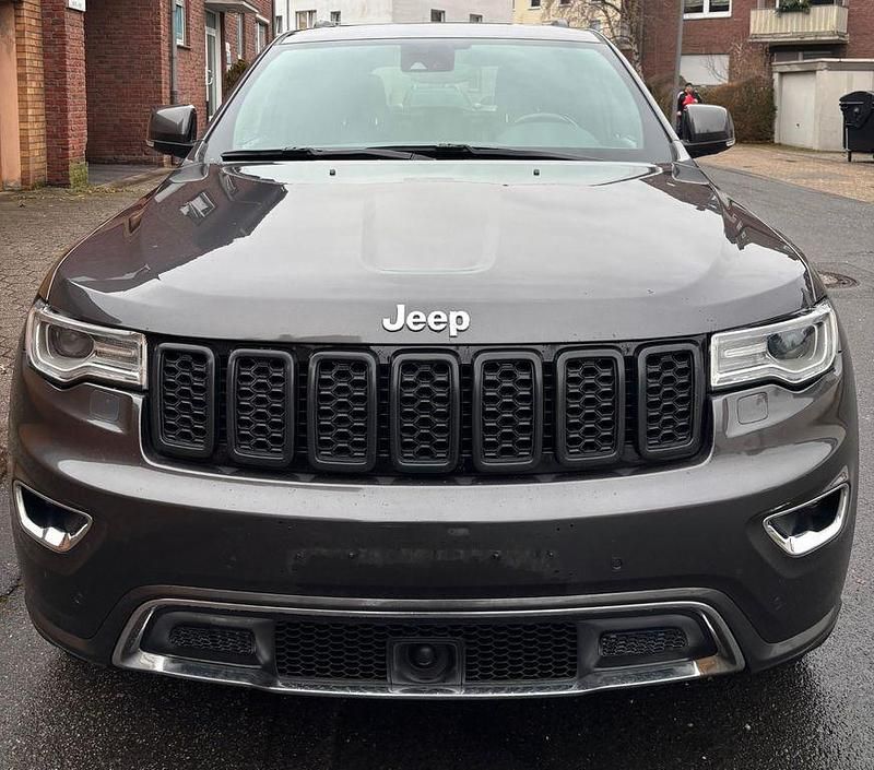 Gebraucht Jeep Grand Cherokee 250 PS (183 kW) 2019 Grau SUV