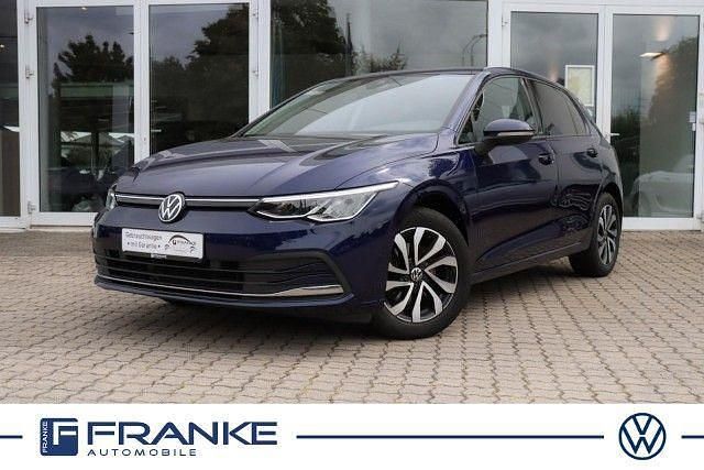 Gebraucht VW Golf VIII Active 131 PS (96 kW) 2021 Blau Limousine