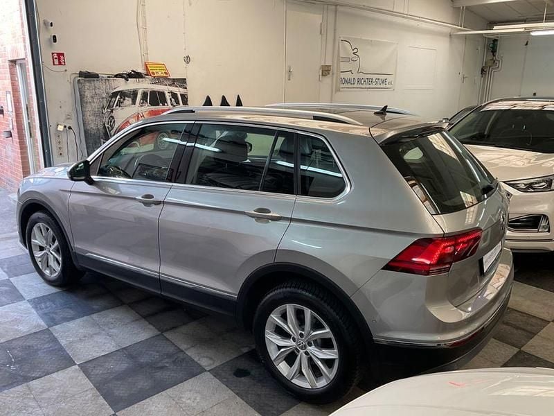 Gebraucht VW Tiguan Highline 150 PS (110 kW) 2018 Silber SUV