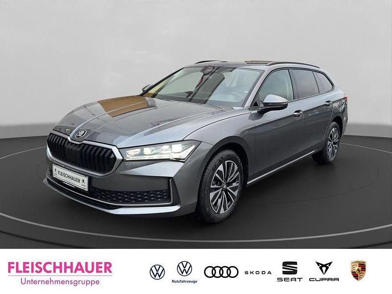 Neu Skoda Superb Selection 150 PS (110 kW) 2026 Graphitegrau metallic Kombi