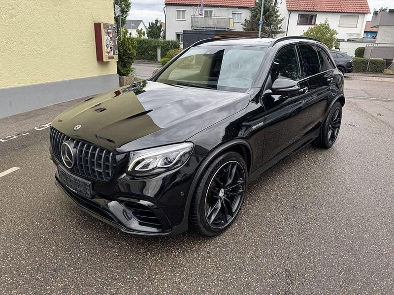 Schwarz Gebraucht 2019 Mercedes GLC63 AMG AMG SUV | 37.990 € (Guter Preis) - Bild 1/4