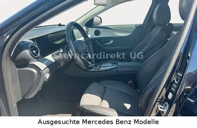Gebraucht Mercedes E300 Avantgarde 306 PS (225 kW) 2022 Blau Kombi