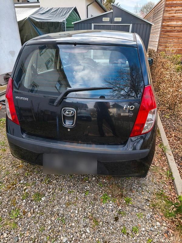Gebraucht Hyundai i10 67 PS (49 kW) 2010 Schwarz Kleinwagen