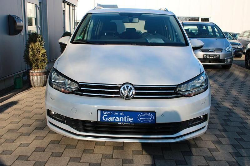 Gebraucht VW Touran Sound 150 PS (110 kW) 2017 Weiß Van / Kleinbus