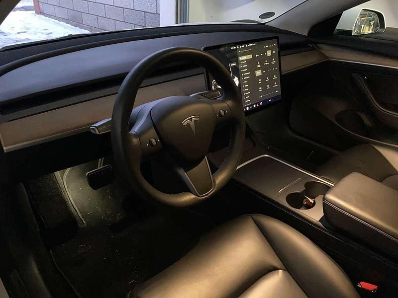 Gebraucht Tesla Model 3 366 kW (498 PS) 2021 Weiß Limousine