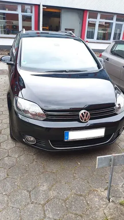 Gebraucht VW Golf Plus Cross 105 PS (77 kW) 2011 Schwarz Van / Kleinbus