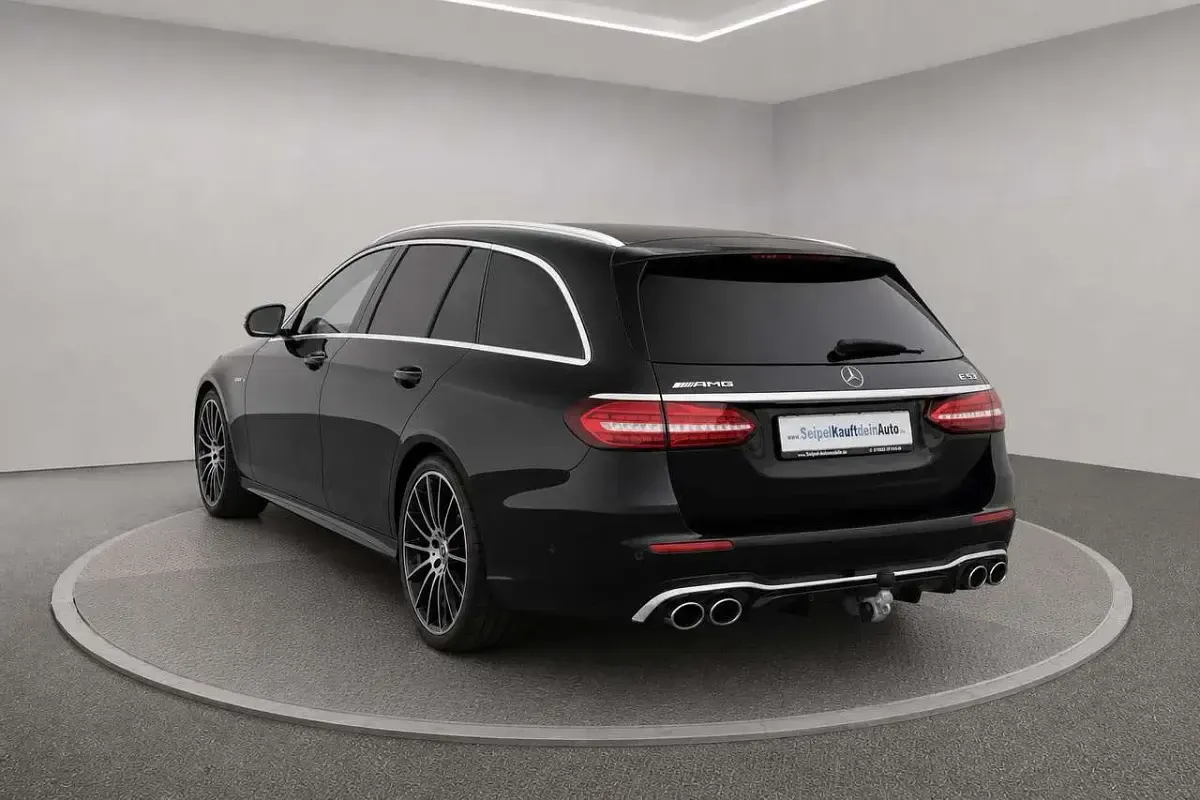 Gebraucht Mercedes E53 AMG AMG 435 PS (319 kW) 2023 Obsidianschwarz Kombi