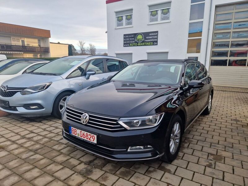 Schwarz Gebraucht 2016 VW Passat Comfortline Kombi | 14.100 € (Teuer) - Bild 1/4