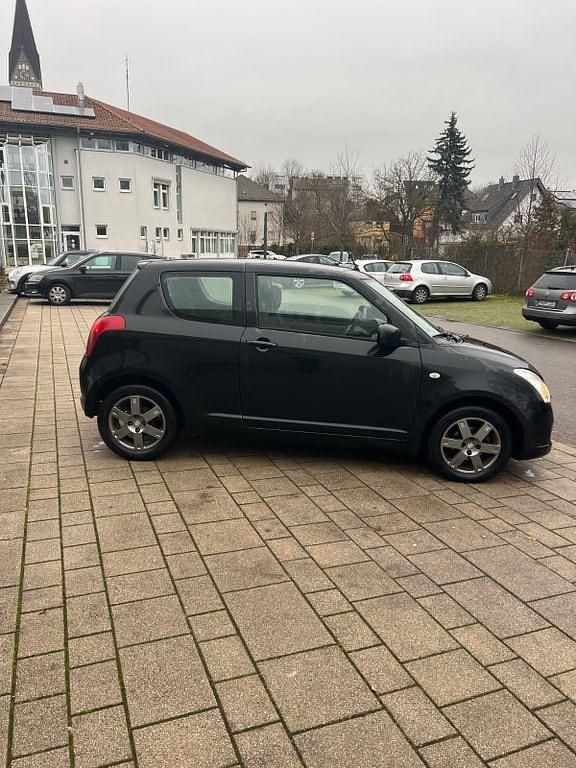Gebraucht Suzuki Swift Club 92 PS (67 kW) 2006 Schwarz Kleinwagen