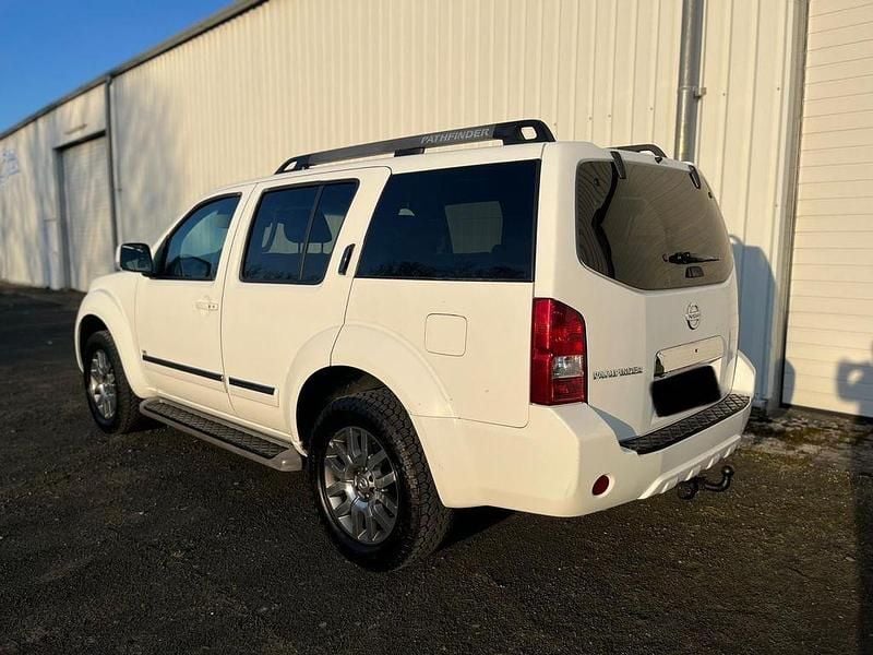 Gebraucht Nissan Pathfinder 231 PS (169 kW) 2011 Weiß SUV