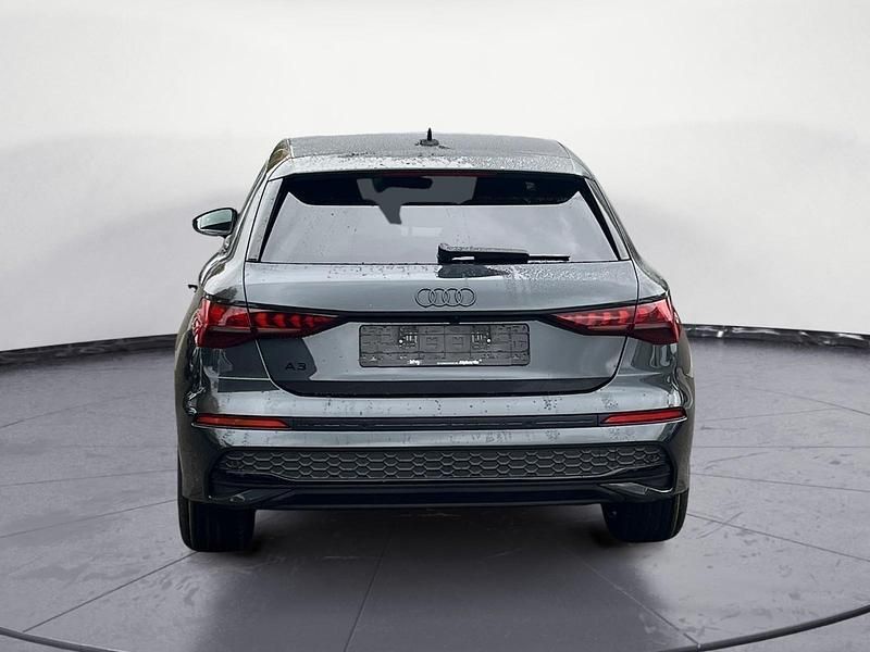 Gebraucht Audi A3 Sportback Advanced 150 PS (110 kW) 2025 Grau Kleinwagen