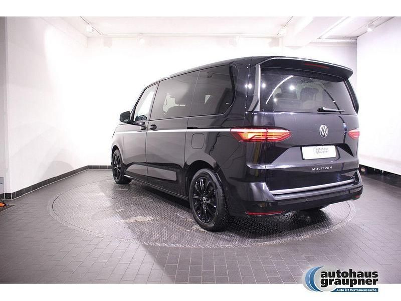 Usata VW Multivan Style 150 CV (110 kW) 2023 Nero Monovolume