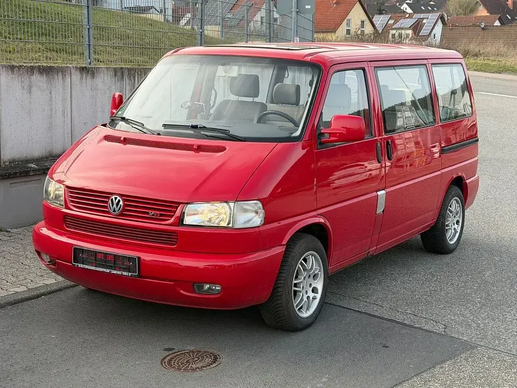 Second-hand VW Caravelle 204 CP (150 kW) 2000 Roșu Van