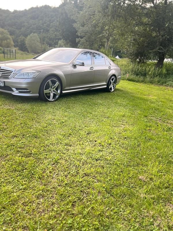 Weiß Gebraucht 2007 Mercedes S550 AMG Limousine | 11.100 € (Guter Preis) - Bild 1/4