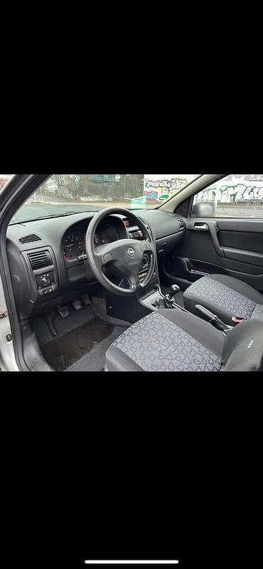 Gebraucht Opel Astra Edition 101 PS (74 kW) 1999 Silber Kombi