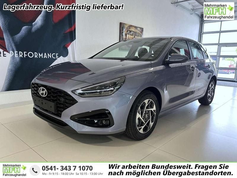 Neu Hyundai i30 GO! 99 PS (72 kW) 2025 Meta blue pearl Limousine