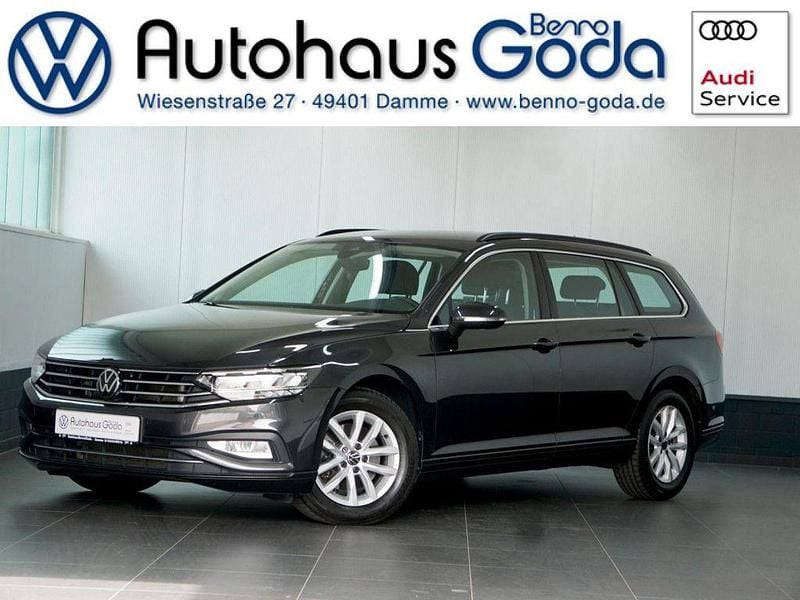 Mangangrau (metallic) Gebraucht 2022 VW Passat Business Kombi | 21.950 € (Fairer Preis) - Bild 1/4
