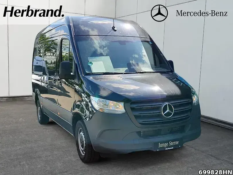 Gebraucht Mercedes Sprinter 170 PS (125 kW) 2025 Schwarz Van