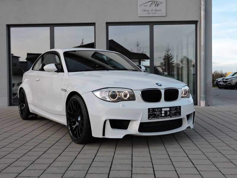 Weiß Gebraucht 2011 BMW 1M Performance Coupé | 53.900 € (Etwas zu teuer) - Bild 1/4