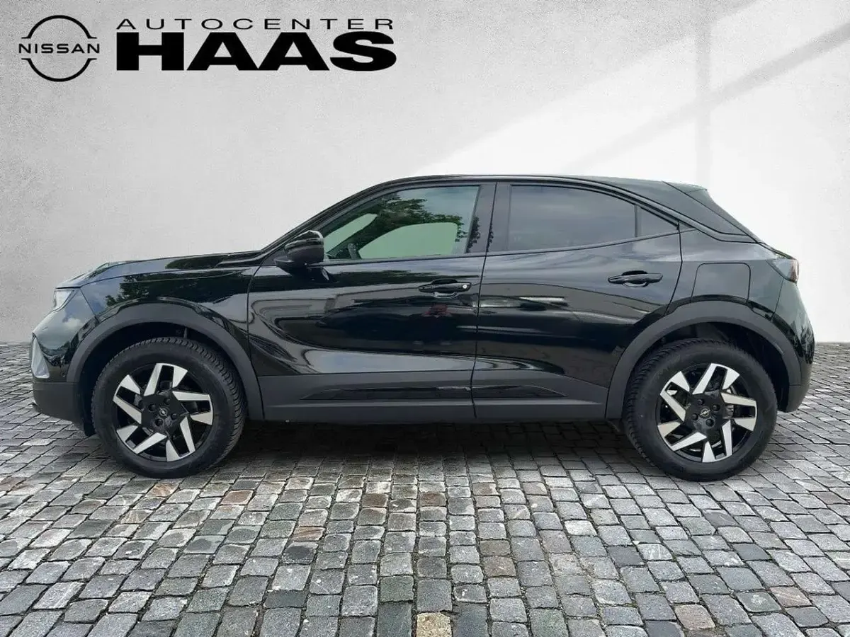 Gebraucht Opel Mokka Edition 131 PS (96 kW) 2025 Lackierung schwarz perla nera/ SUV