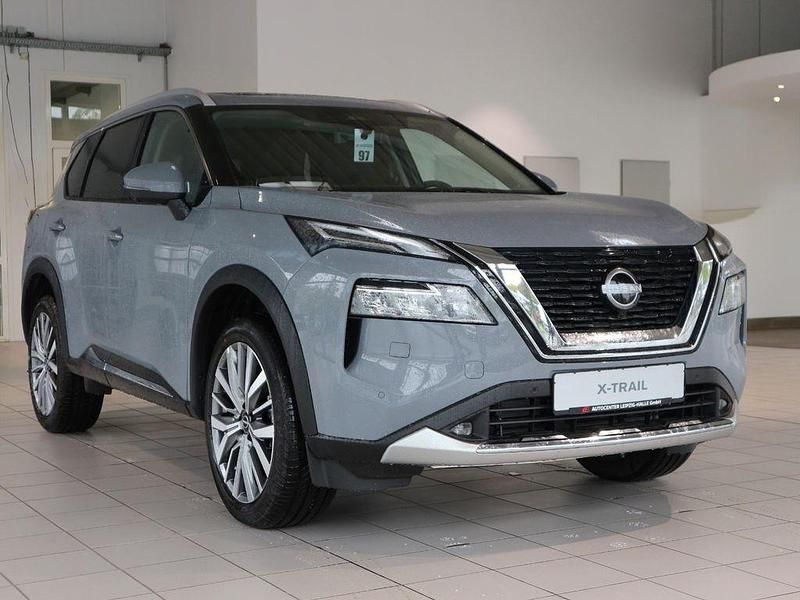 Neu Nissan X-Trail Tekna 204 PS (150 kW) 2025 Grau SUV