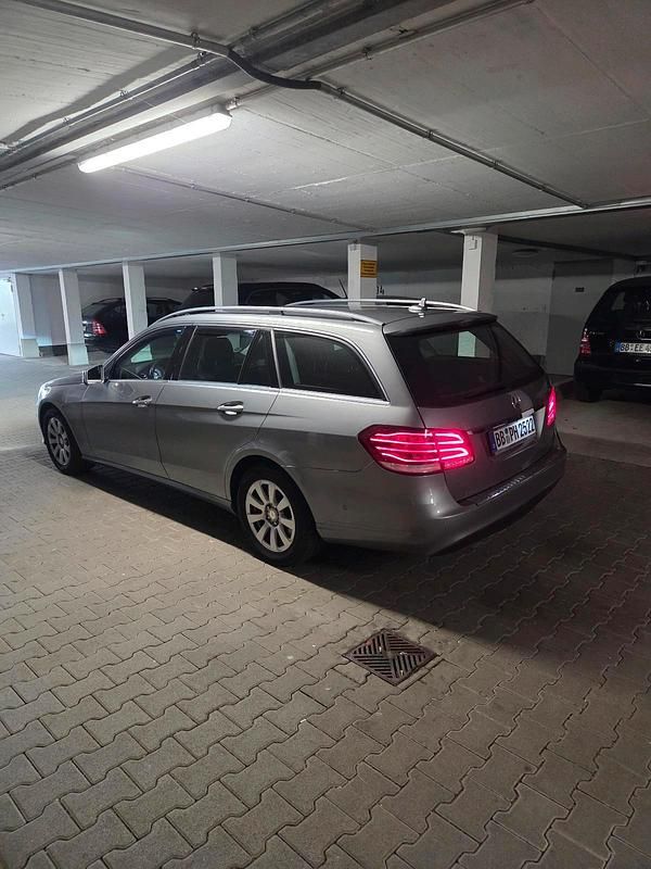 Gebraucht Mercedes E350 272 PS (200 kW) 2014 Grau Kombi