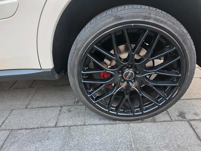 Gebraucht Mercedes ML300 204 PS (150 kW) 2011 Weiß SUV