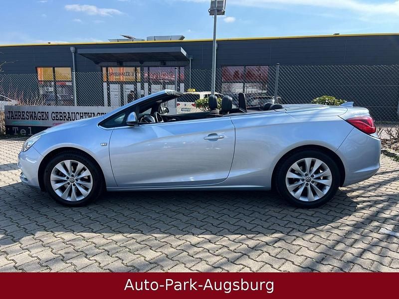 Gebraucht Opel Cascada Innovation 140 PS (102 kW) 2017 Blau Cabrio
