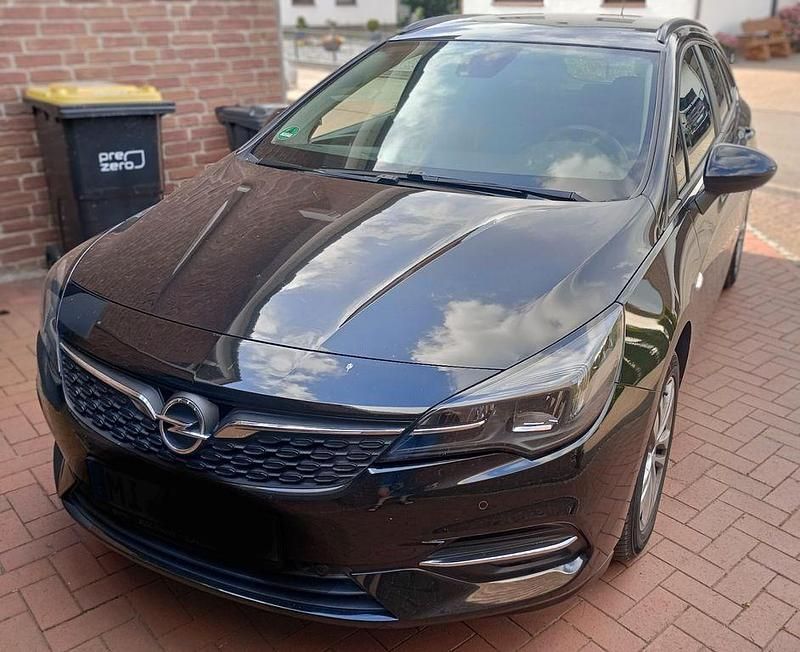 Schwarz Gebraucht 2021 Opel Astra Edition Kombi | 14.500 € (Fairer Preis) - Bild 1/4