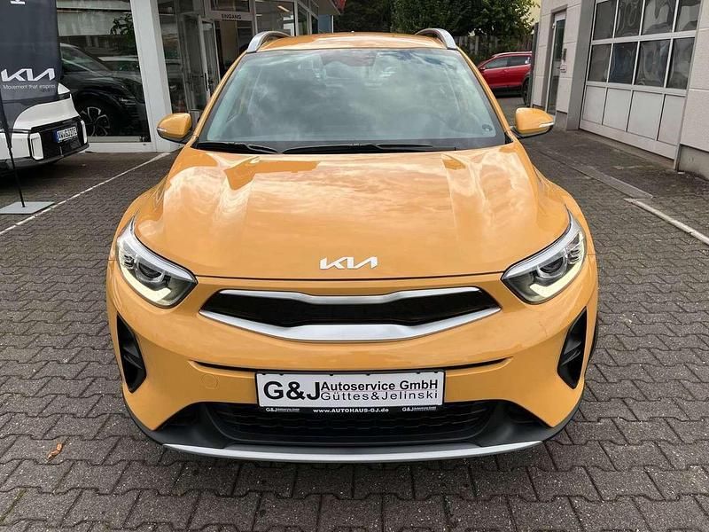 Neu Kia Stonic Vision 79 PS (58 kW) 2025 Gelb SUV