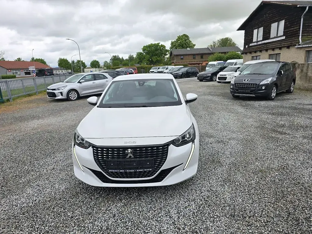 Gebraucht Peugeot 208 Active 101 PS (74 kW) 2020 Blanc banquise Kleinwagen