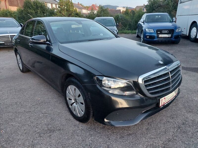 Gebraucht Mercedes E200 150 PS (110 kW) 2017 Schwarz Limousine