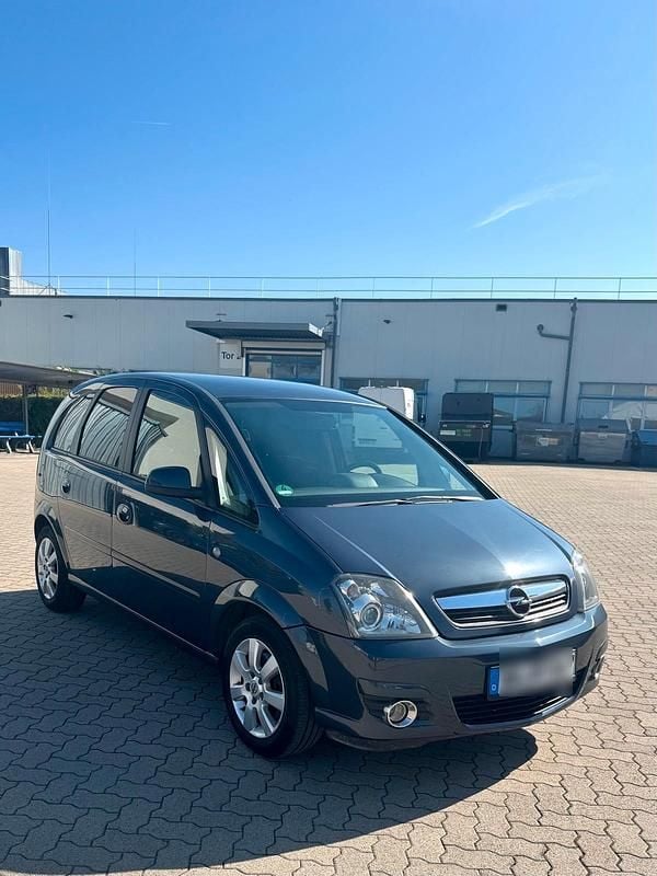 Blau Gebraucht 2009 Opel Meriva Van / Kleinbus | 4.300 € (Etwas zu teuer) - Bild 1/4