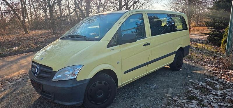 Gebraucht Mercedes Vito 95 PS (69 kW) 2013 Gelb Van
