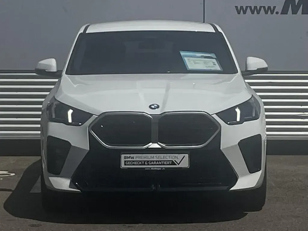 Gebraucht BMW X2 M Sport 163 PS (119 kW) 2025 Alpinweiss SUV