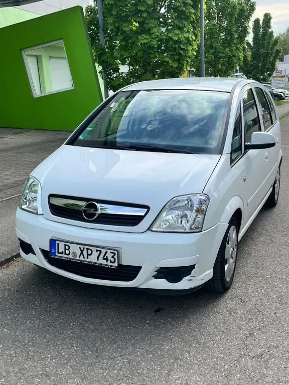 Używany Opel Meriva Edition 90 KM (66 kW) 2010 Biały Minivan