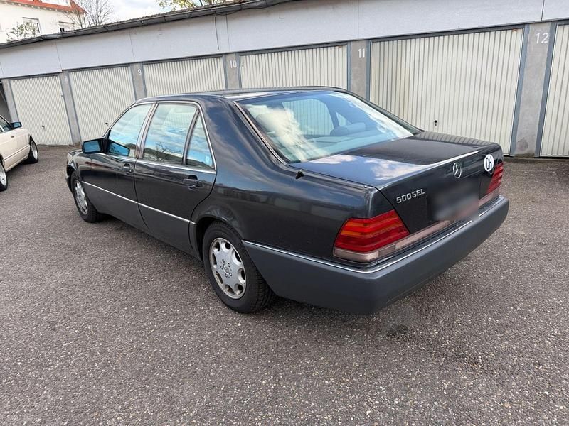 Gebraucht Mercedes 500 252 PS (185 kW) 1991 Schwarz Limousine