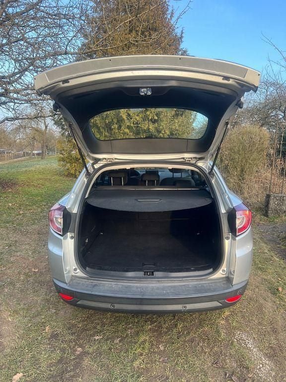 Używany Renault Mégane III Initiale Paris 132 KM (97 kW) 2014 Szary Sedan/Limuzyna