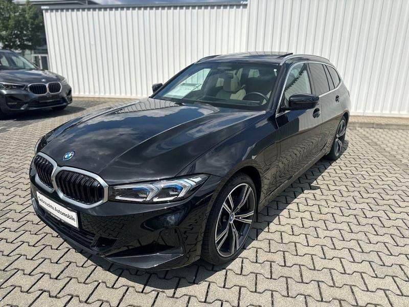 Schwarz Gebraucht 2024 BMW 330e Performance Kombi | 40.949 € (Superpreis) - Bild 1/4