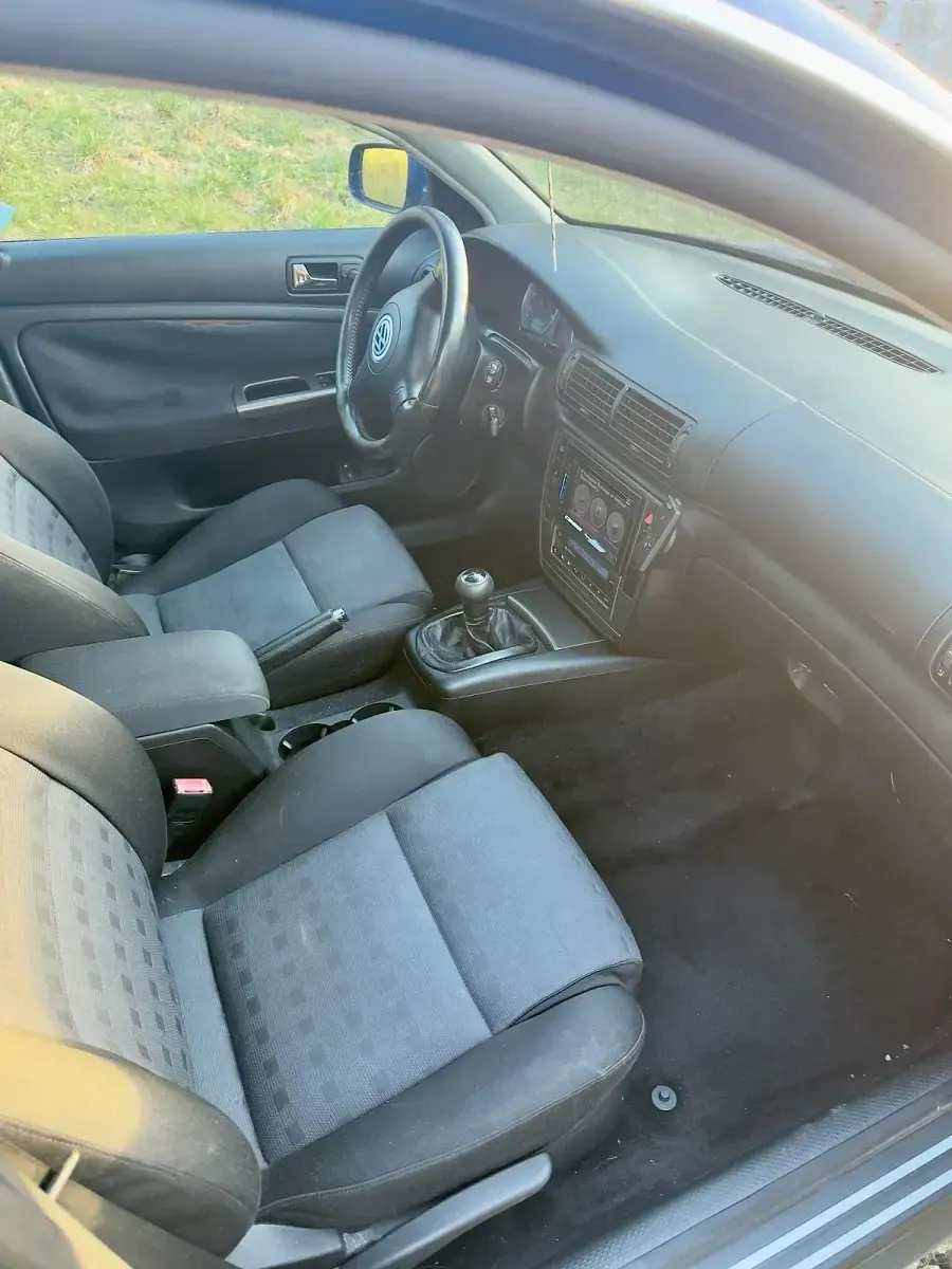 Gebraucht VW Passat 131 PS (96 kW) 2002 Blau Kombi