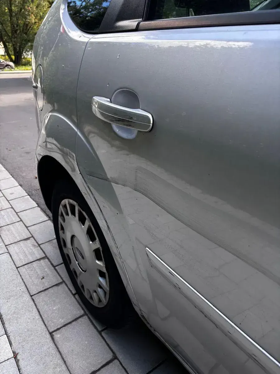 Gebraucht Ford Focus 101 PS (74 kW) 2005 Grau Kleinwagen